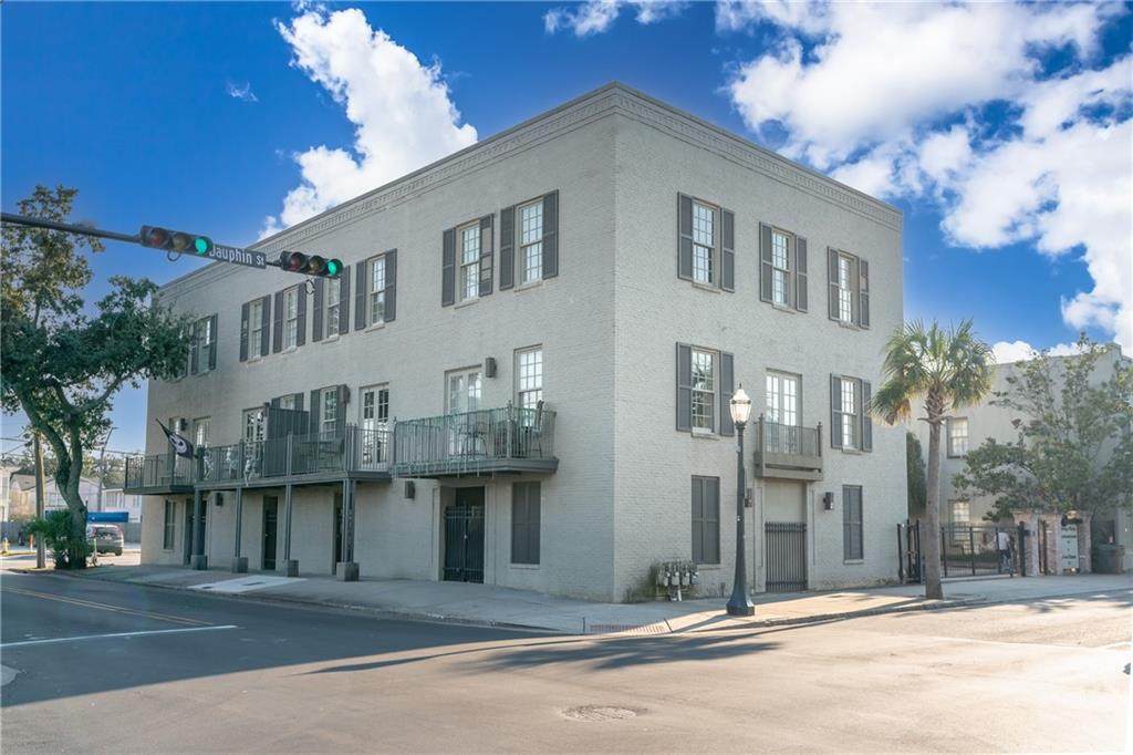 701 Dauphin Street - Photo 1