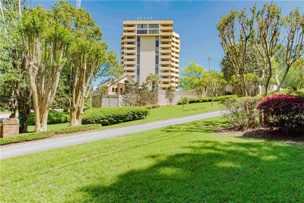 100 Tower Drive - Photo 1