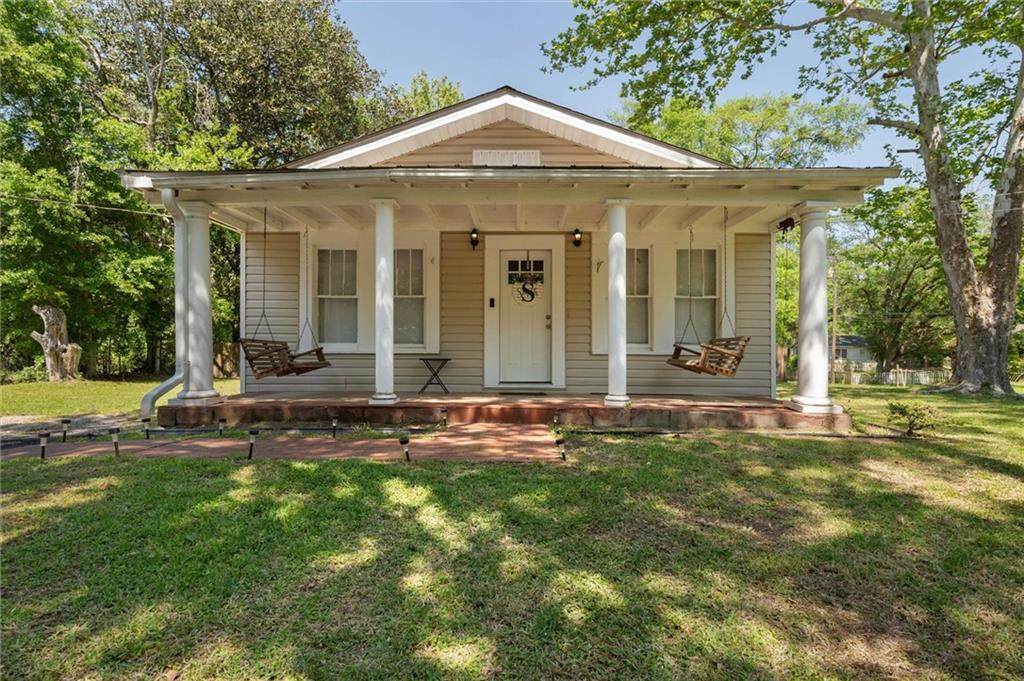 4704 Leaf Drive - Photo 1