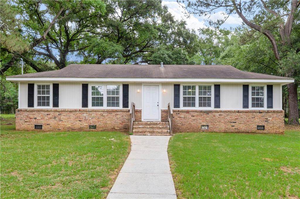 5015 Santos Drive - Photo 1