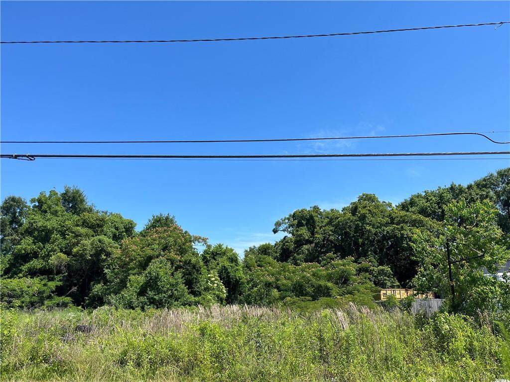 771 Holcombe Avenue - Photo 1