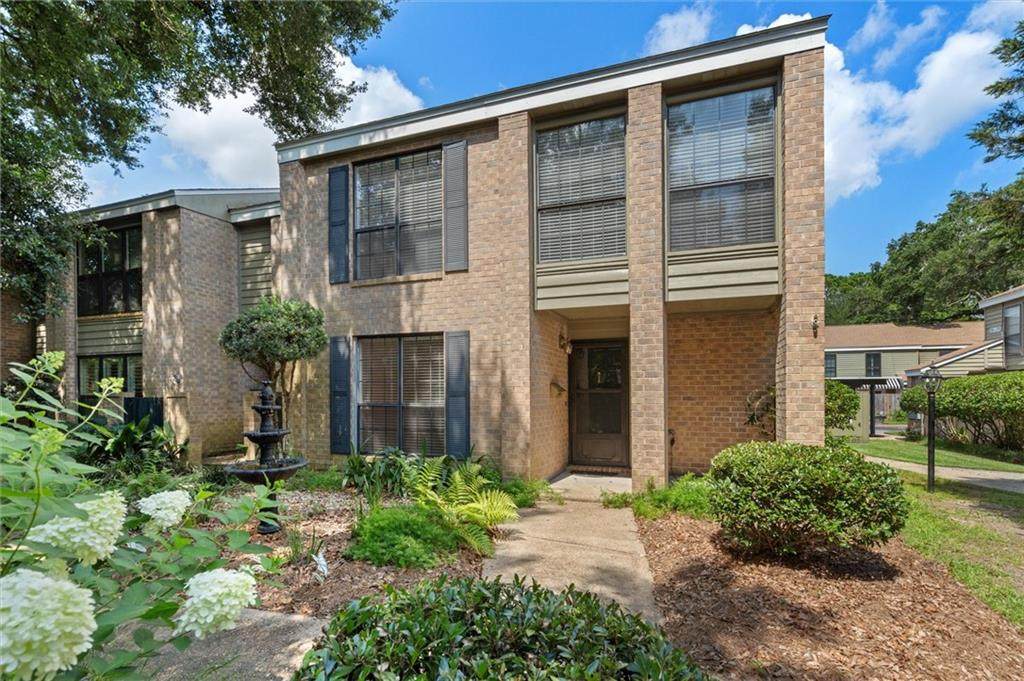 2901 Grant Street - Photo 1