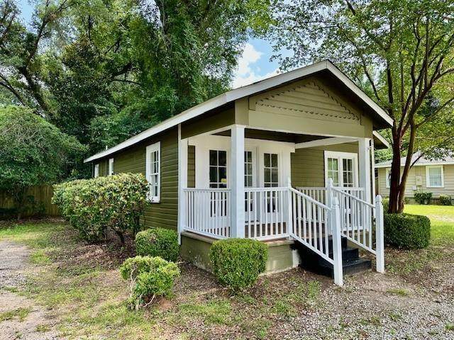 805 Wildwood Drive - Photo 1