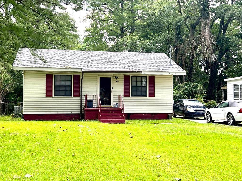 955 Cloverdale Drive - Photo 1