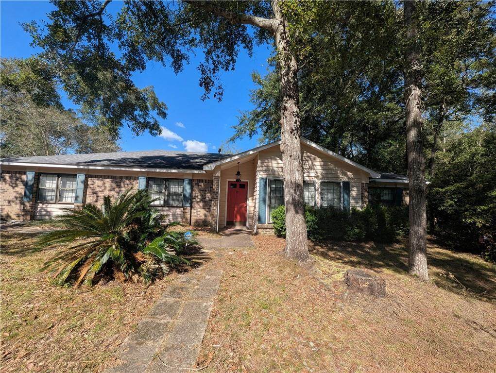 5508 White Pine Drive - Photo 1