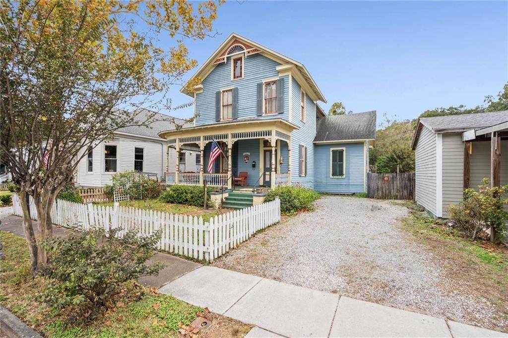 306 Charles Street - Photo 1