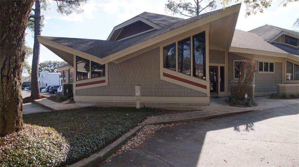 1100 Hillcrest Road - Photo 1