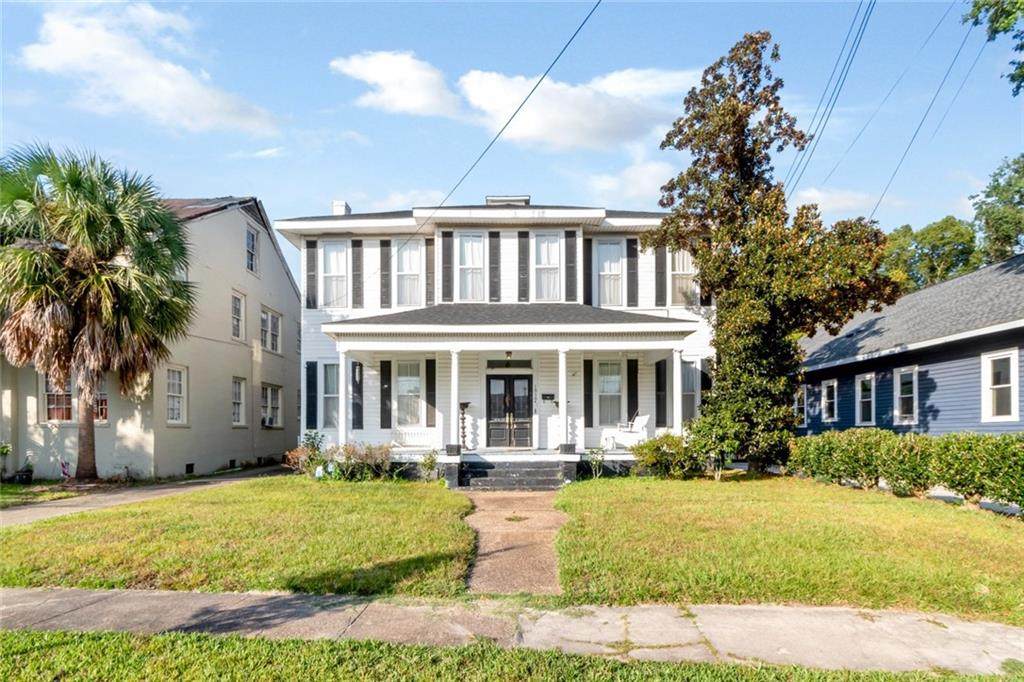 1858 Old Government Street - Photo 1