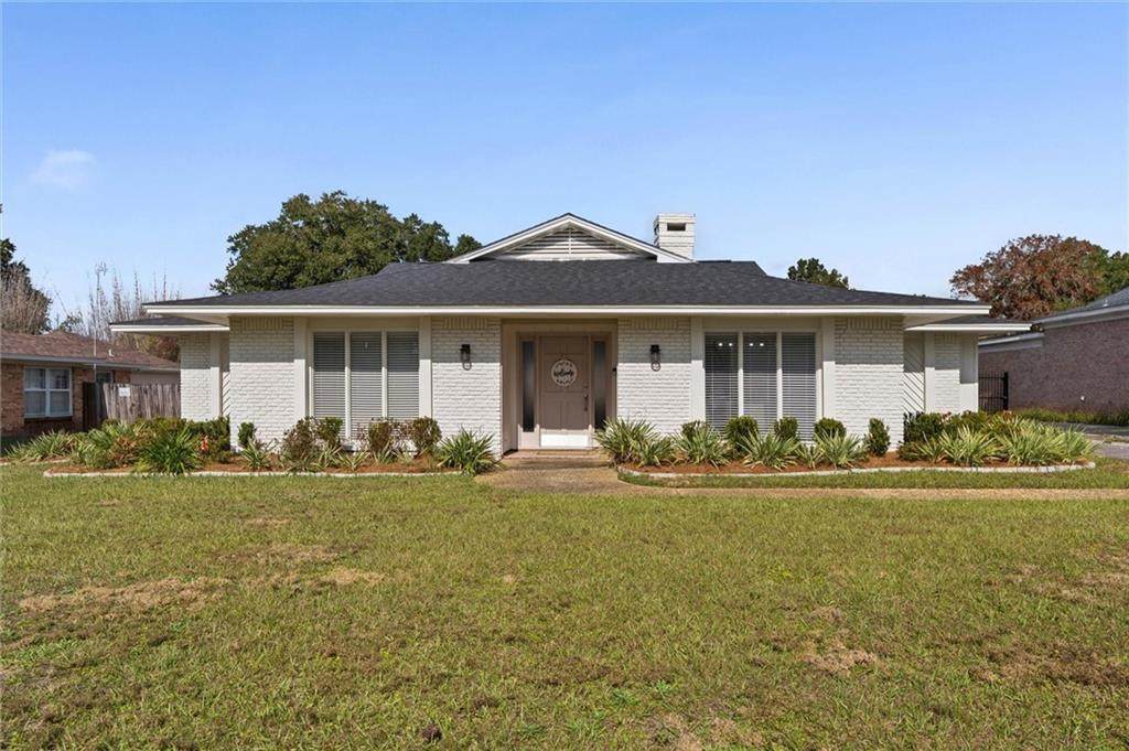 6608 Chimney Top Drive - Photo 1