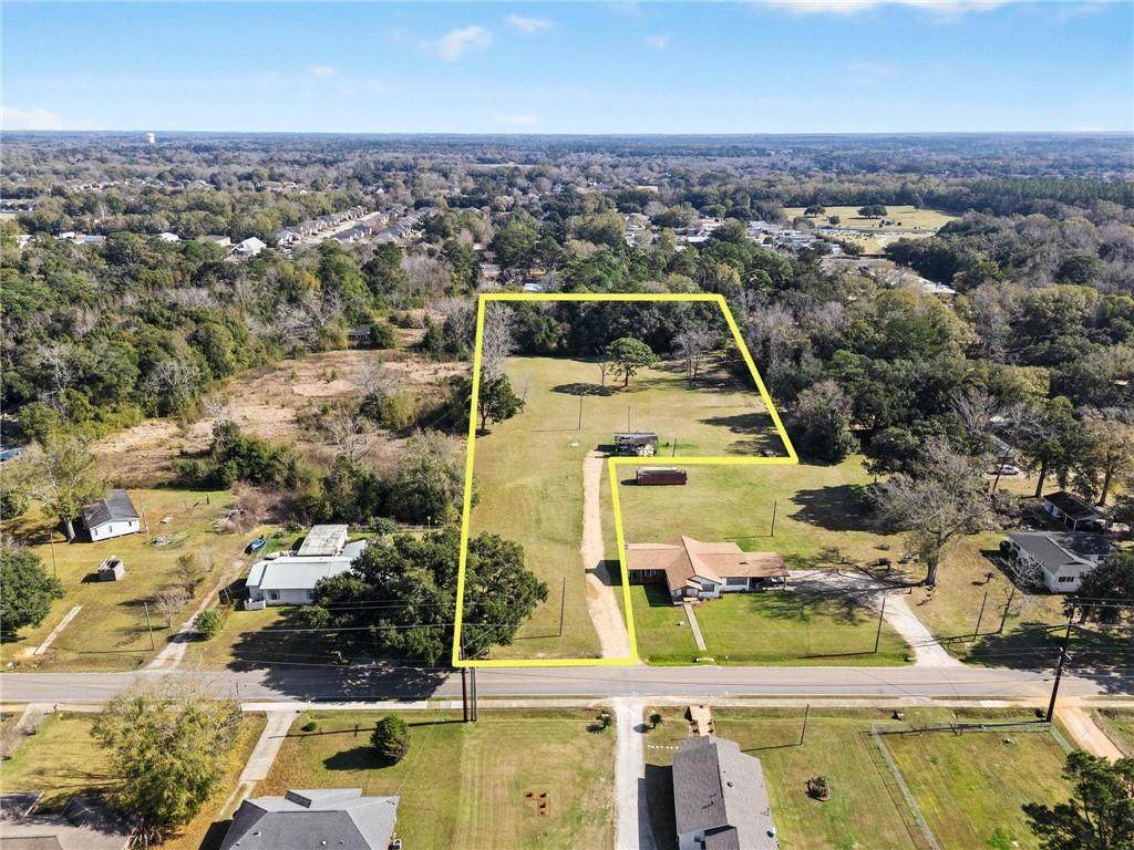 19340 Ingleside Drive - Photo 1