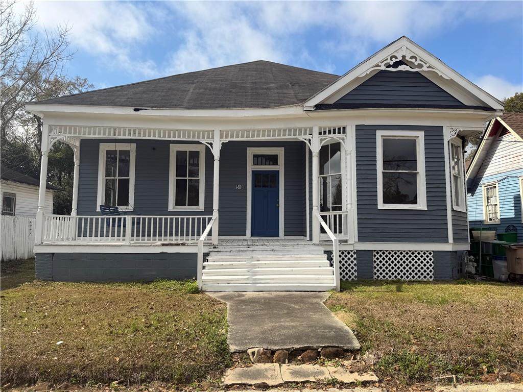 510 Dexter Avenue - Photo 1