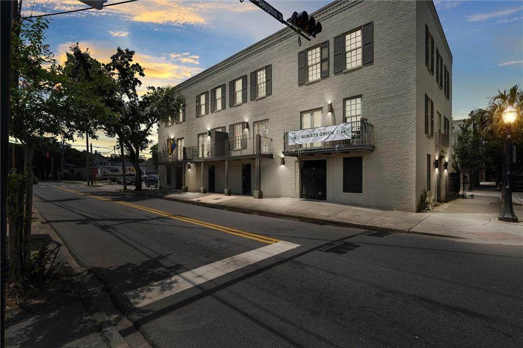 701 Dauphin Street - Photo 1