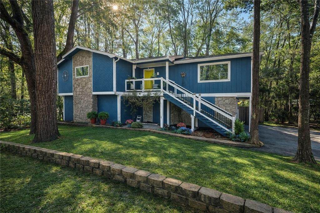 5505 White Pine Drive - Photo 1