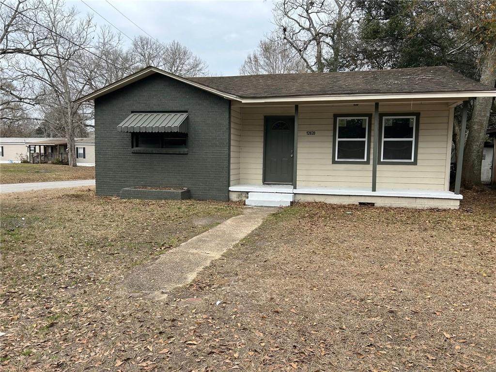 12620 Pecan Street - Photo 1