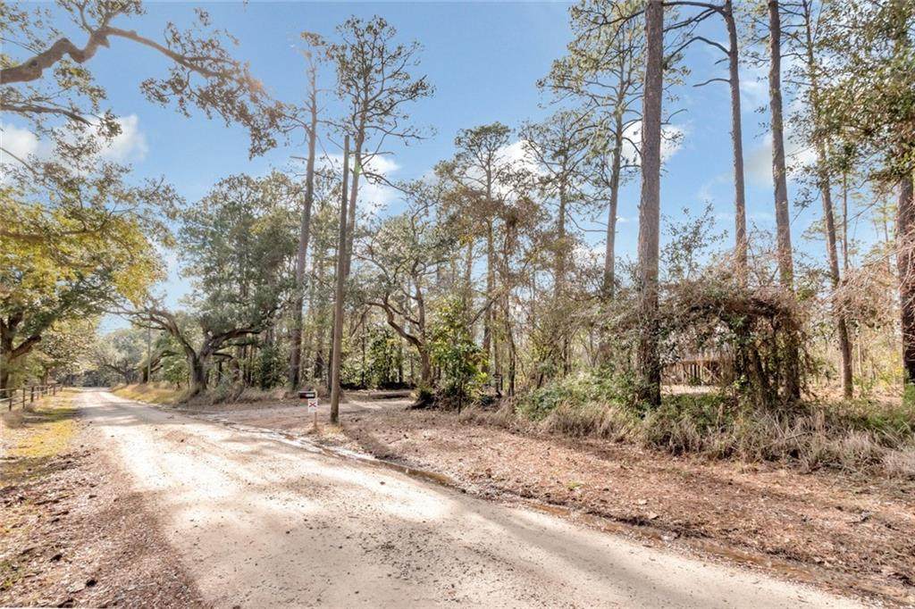 5250 Lossing Road - Photo 1
