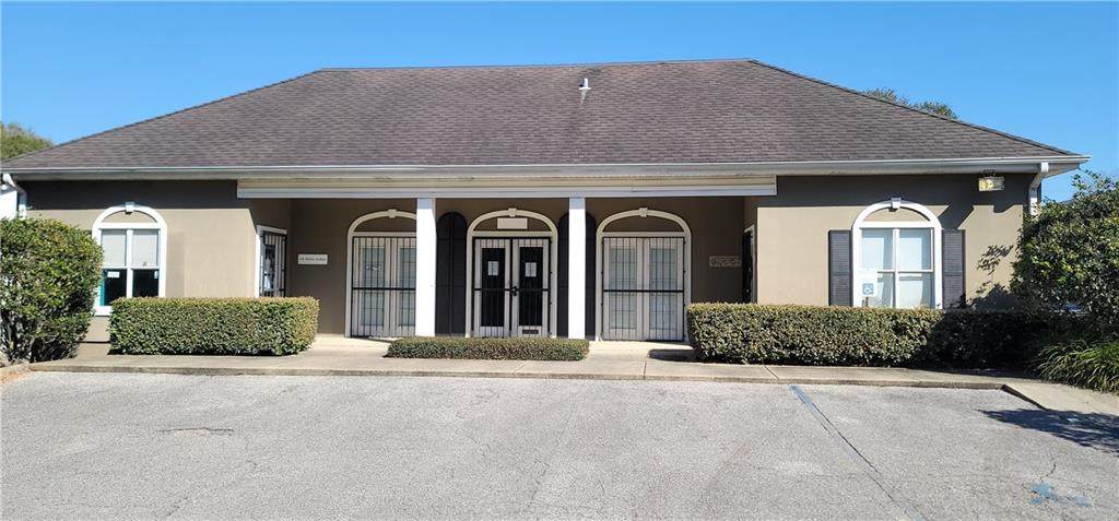 1050 Hillcrest Road - Photo 1