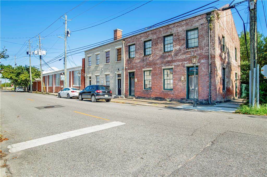 161 State Street - Photo 1