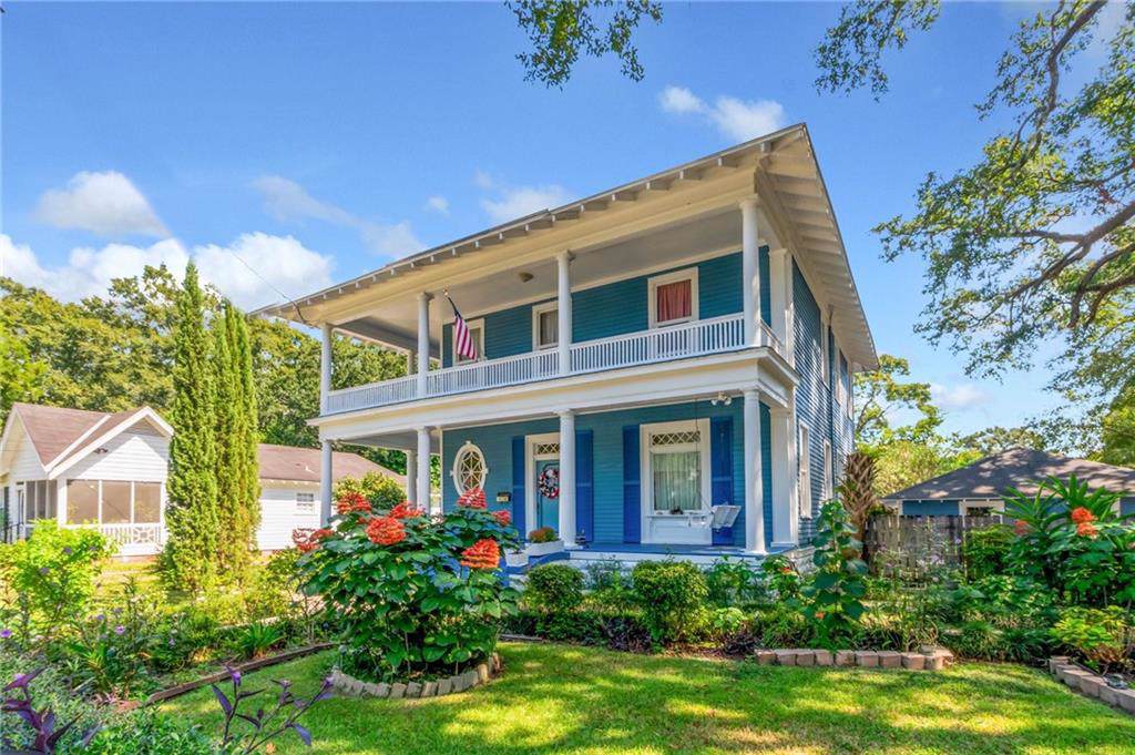 118 Julia Street - Photo 1