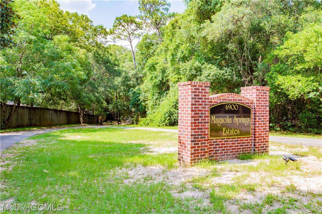 6900 Howells Ferry Road - Photo 1