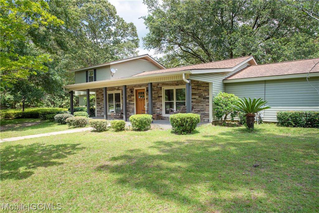 18410 Lakeview Drive - Photo 1