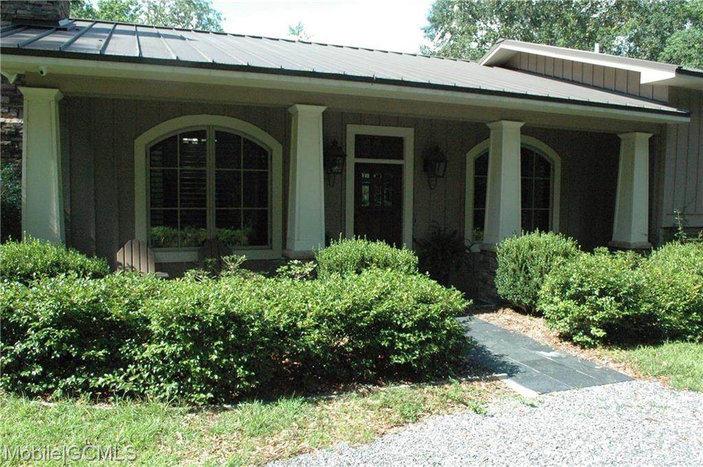 7850 Yorkhaven Road - Photo 1