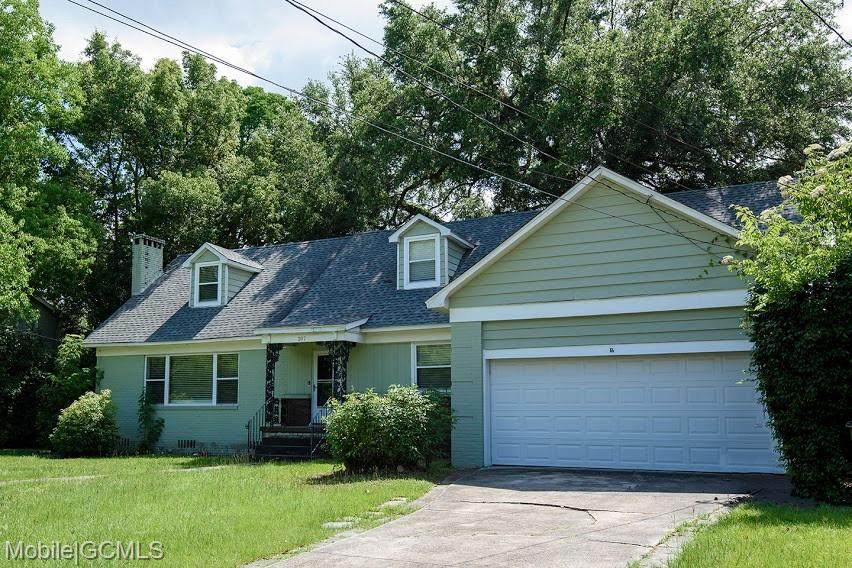 207 Glenwood Street - Photo 1