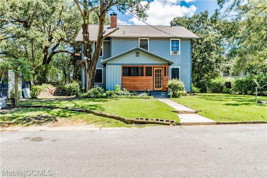 308 7th Street - Photo 1