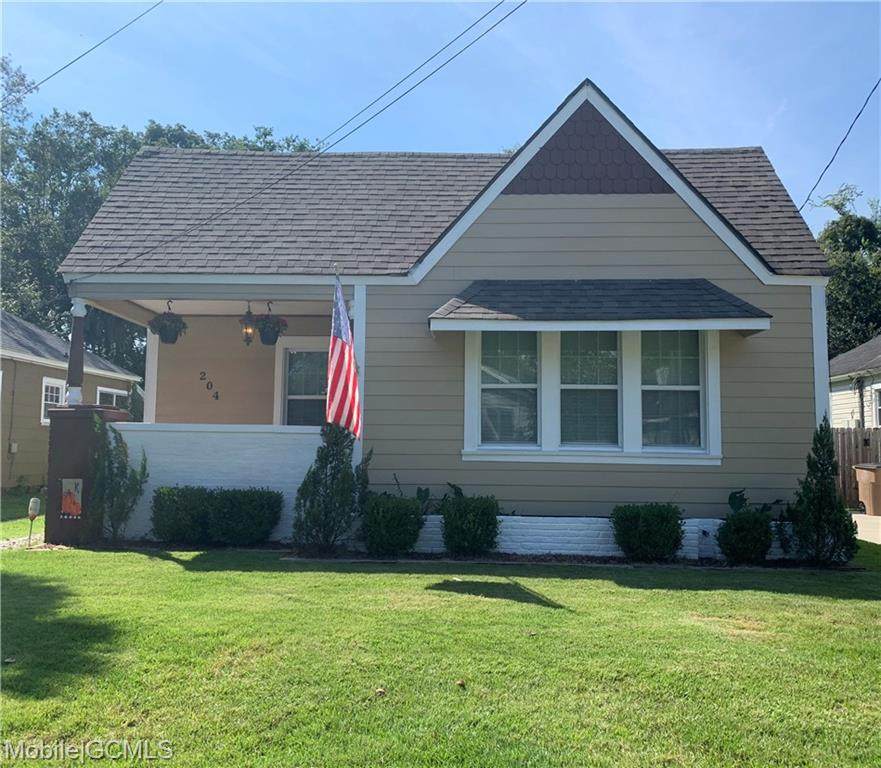 204 Kenan Street - Photo 1