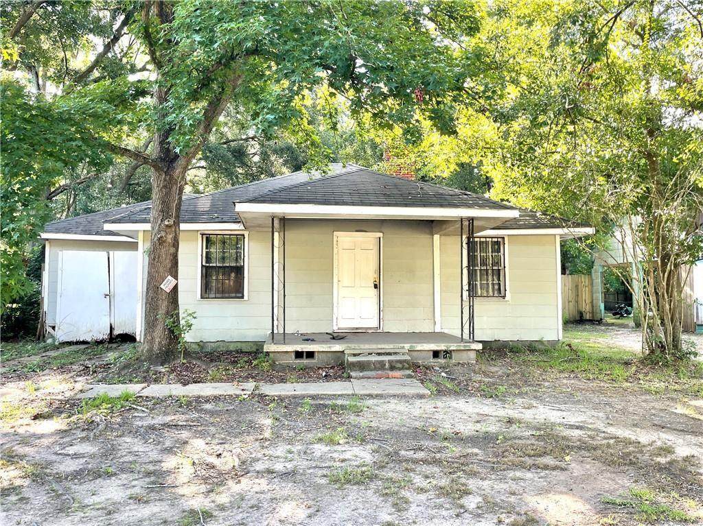 1409 Linwood Drive - Photo 1