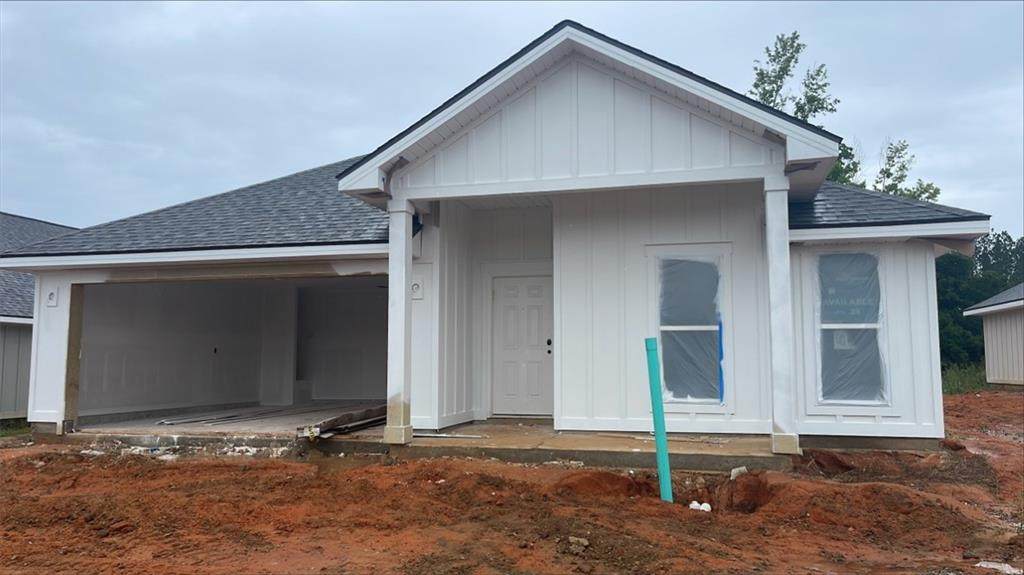 1199 Hayward Loop - Photo 1
