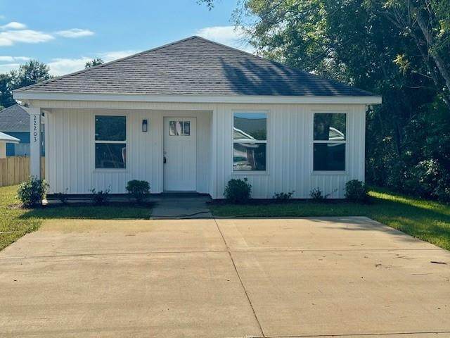 22203 6th Street - Photo 1