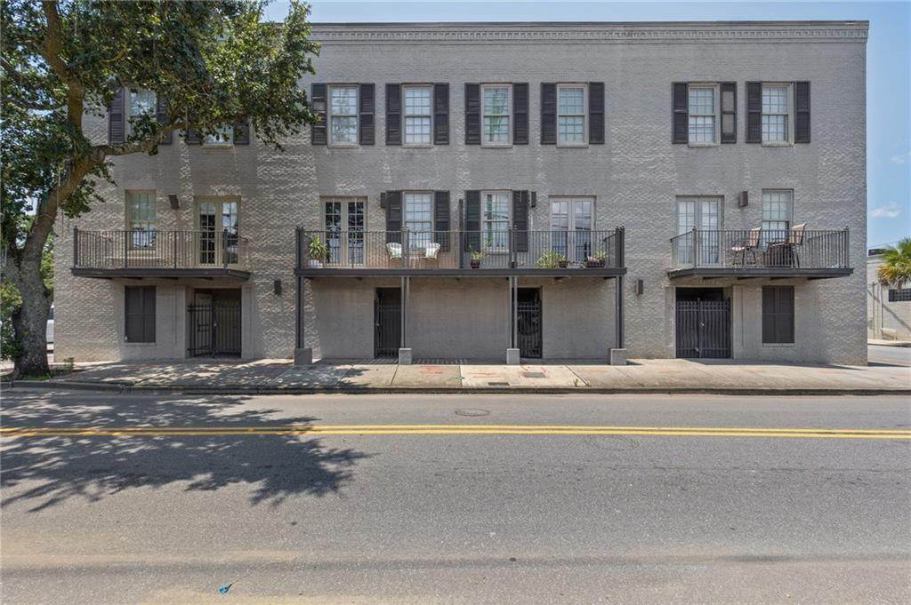 701 Dauphin Street - Photo 1