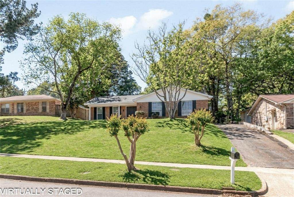 728 Brannan Drive - Photo 1