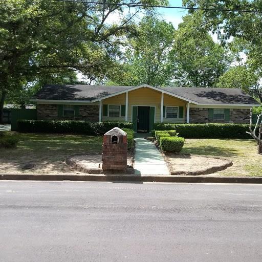 2016 Hillcrest Road - Photo 1