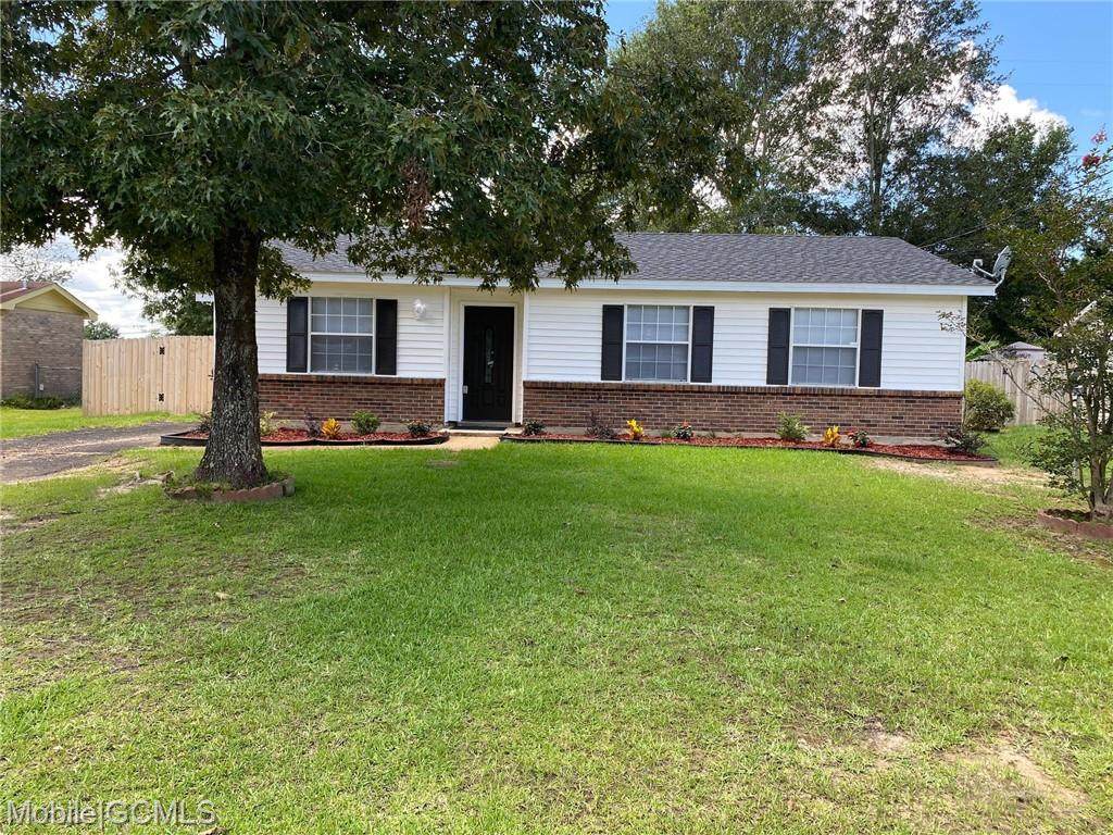 820 Trailwood Drive - Photo 1