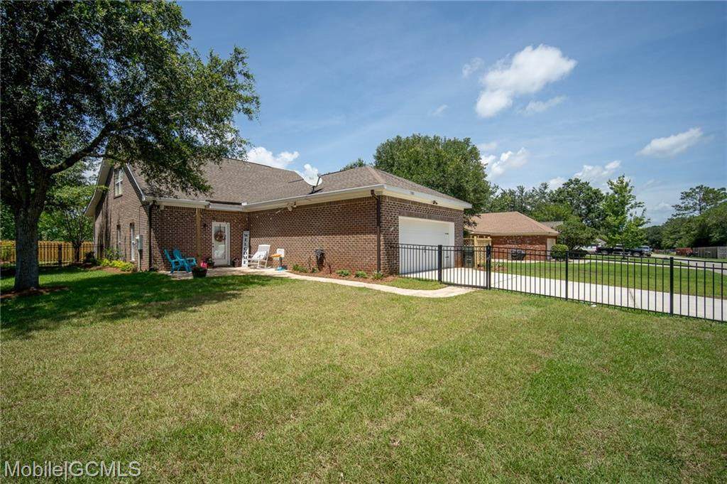 11303 Warrie Creek Alley - Photo 1
