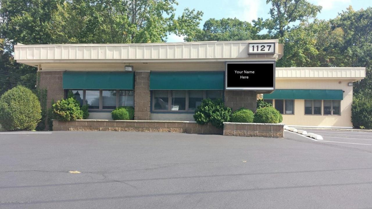1127 Highway 35 - Photo 1