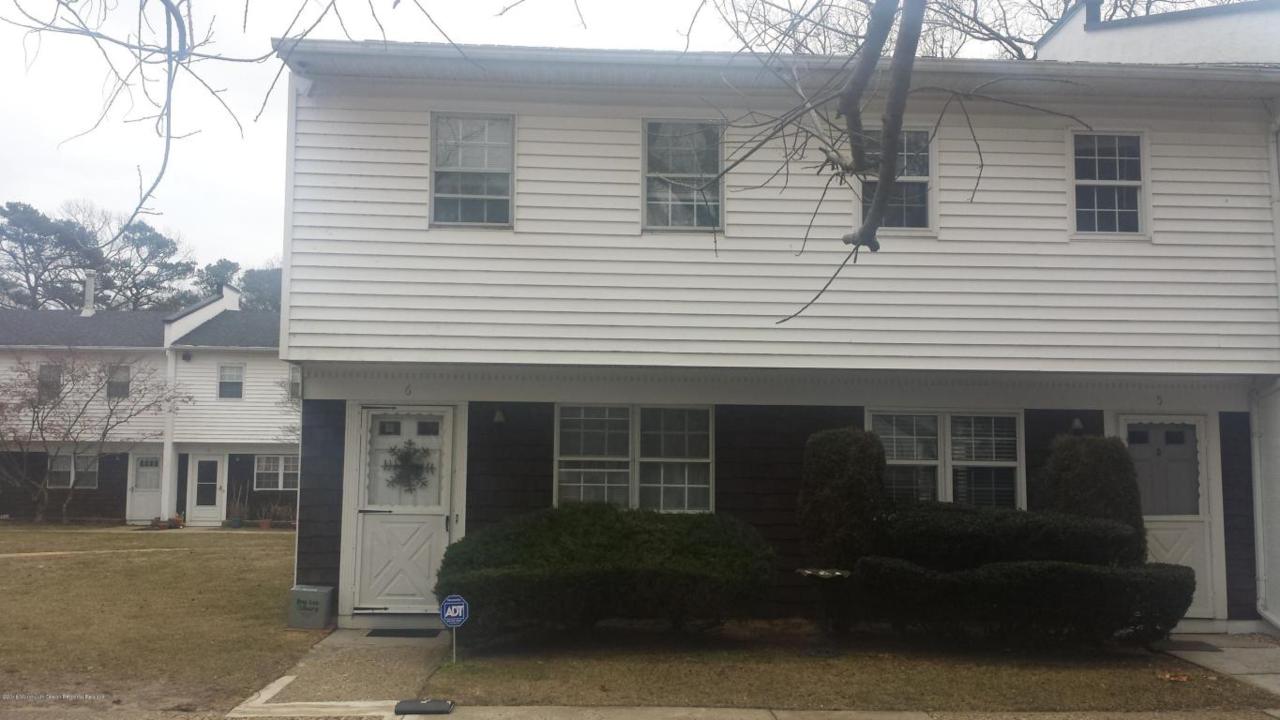593 Garfield Avenue - Photo 1