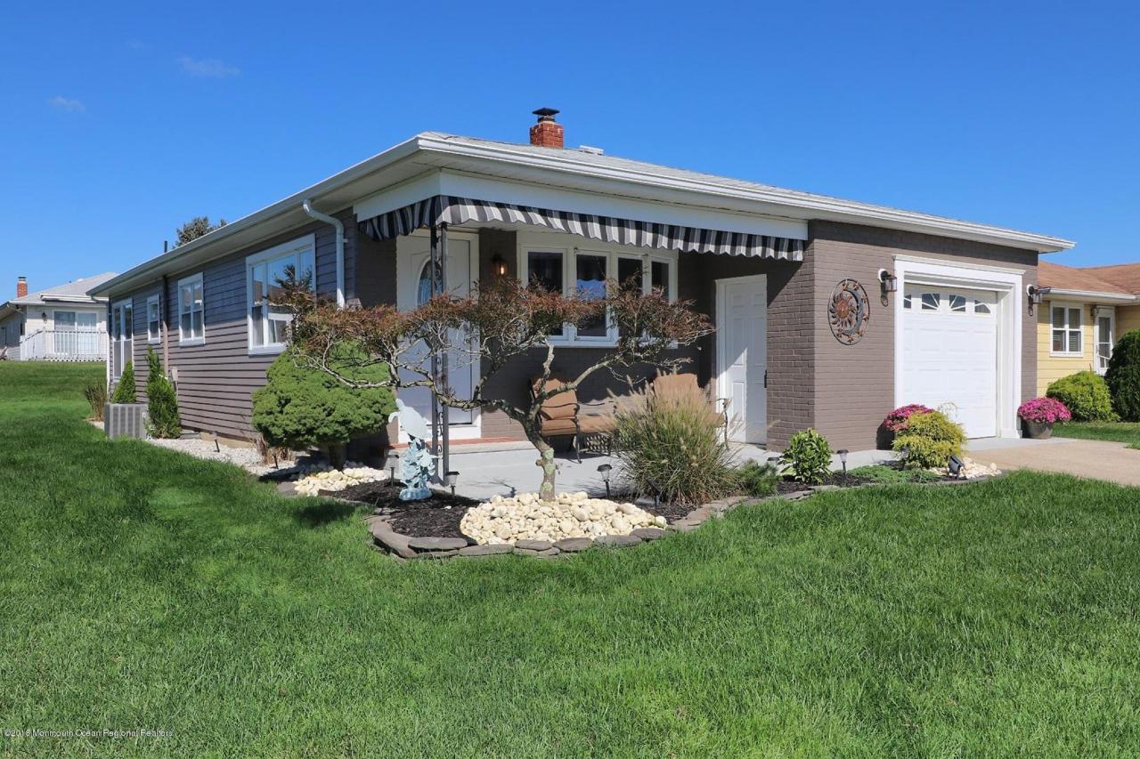 42 Pirogue Street - Photo 1
