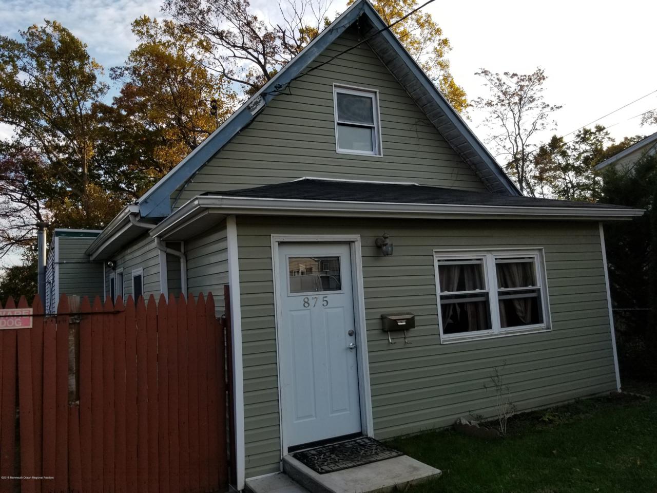 875 Woodmere Drive - Photo 1