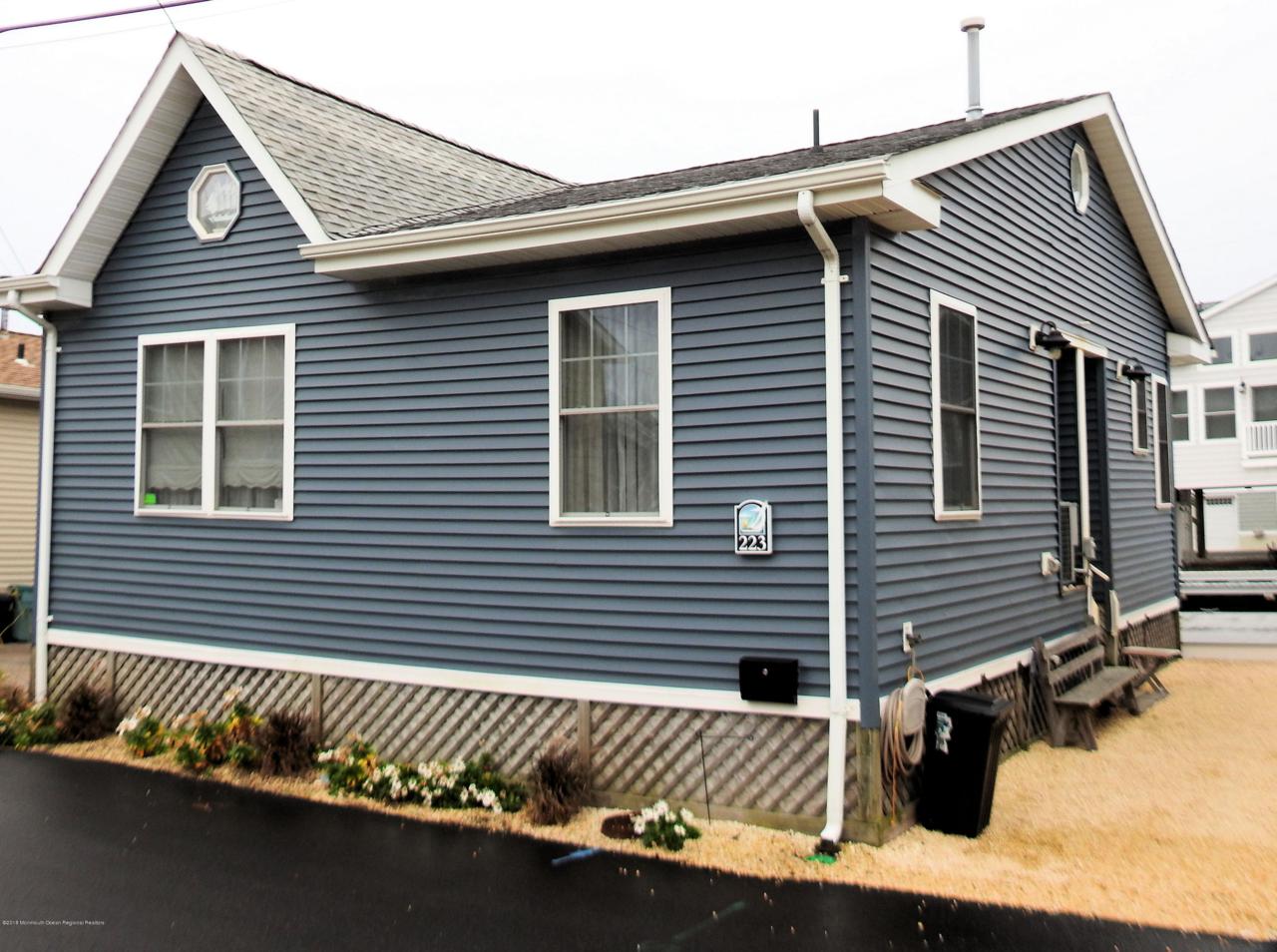 223 Gull Lane - Photo 1