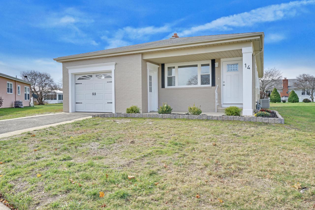 14 Caracas Court - Photo 1