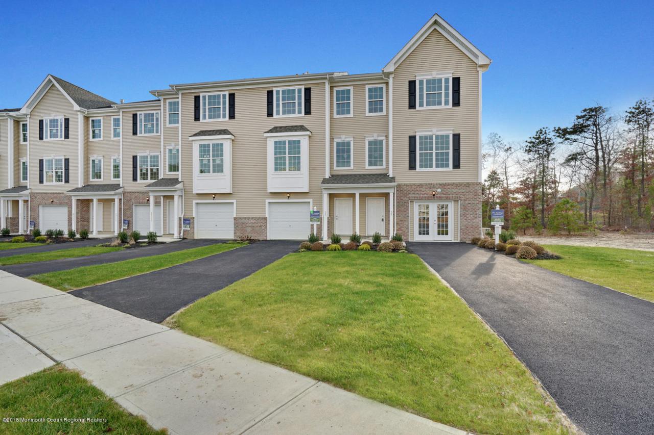 27 Melanie Way - Photo 1