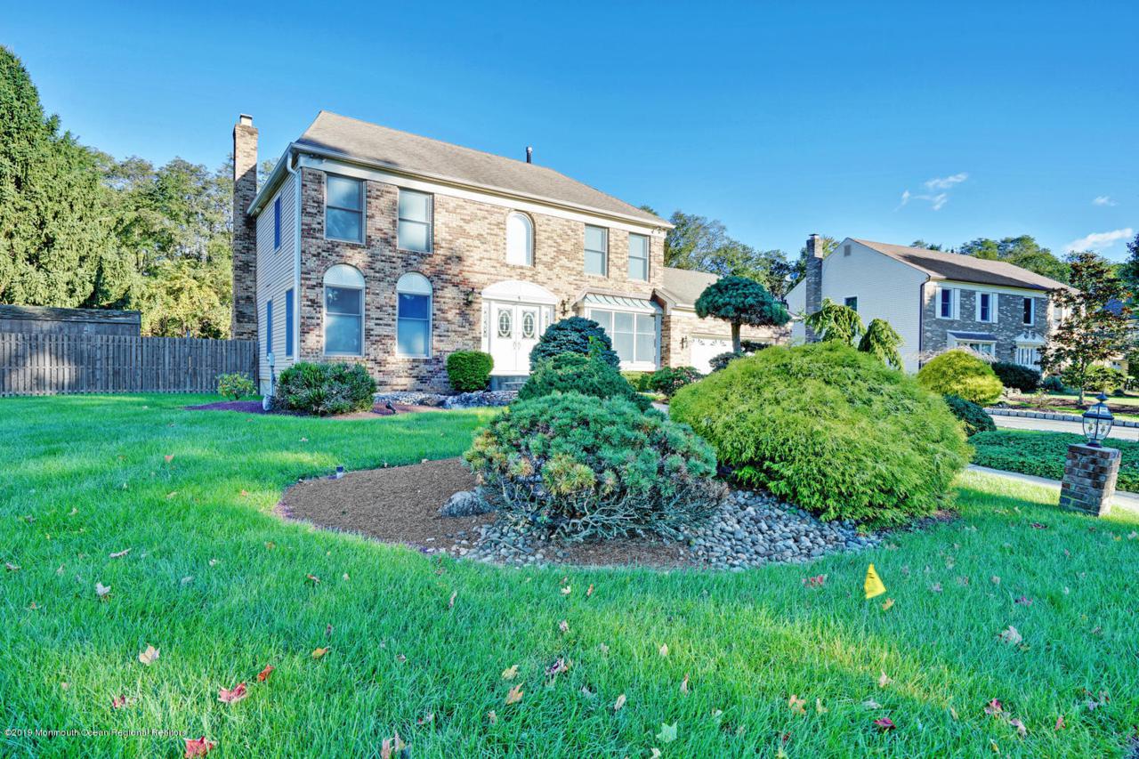 10 Homestead Circle - Photo 1