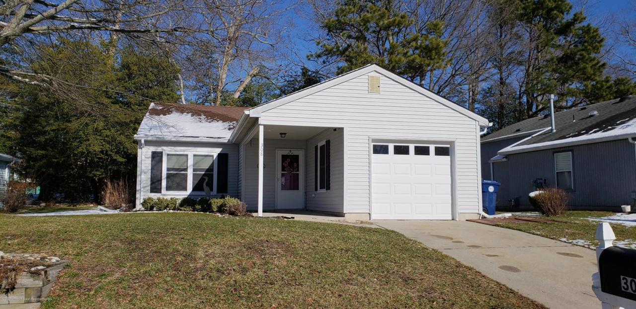308 Lexington Drive - Photo 1