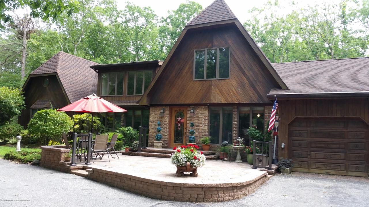 16 Bayberry Drive - Photo 1
