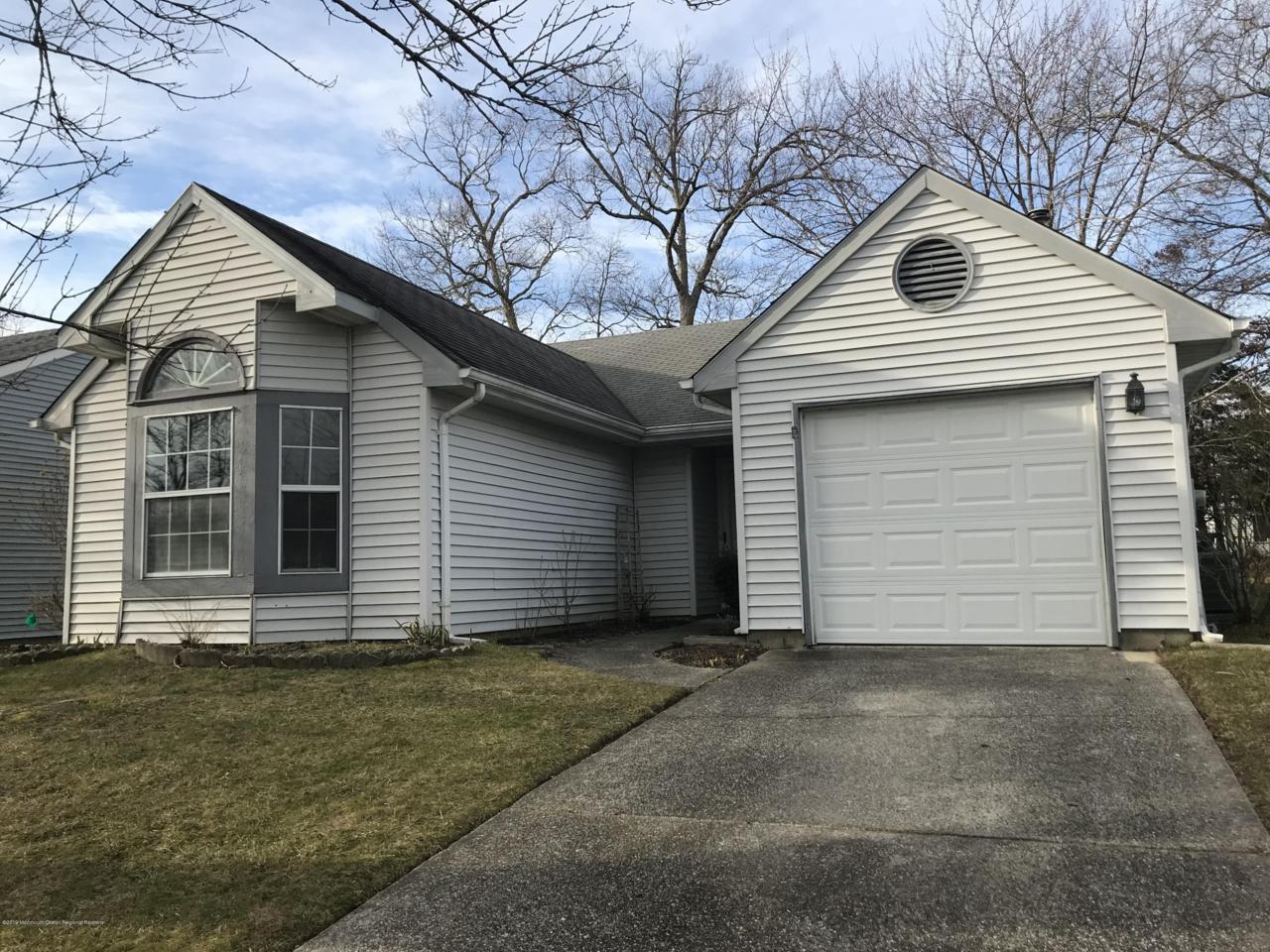 224 Mohican Lane - Photo 1
