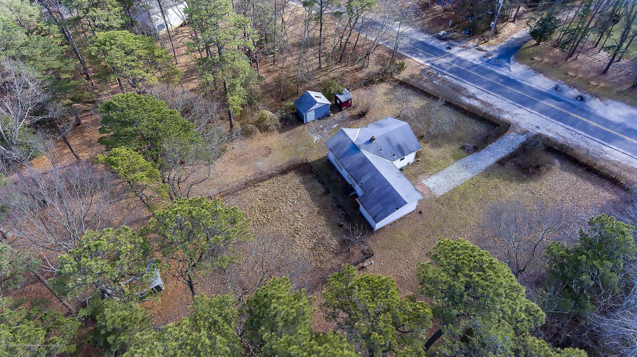 7 Serpentine Drive - Photo 1