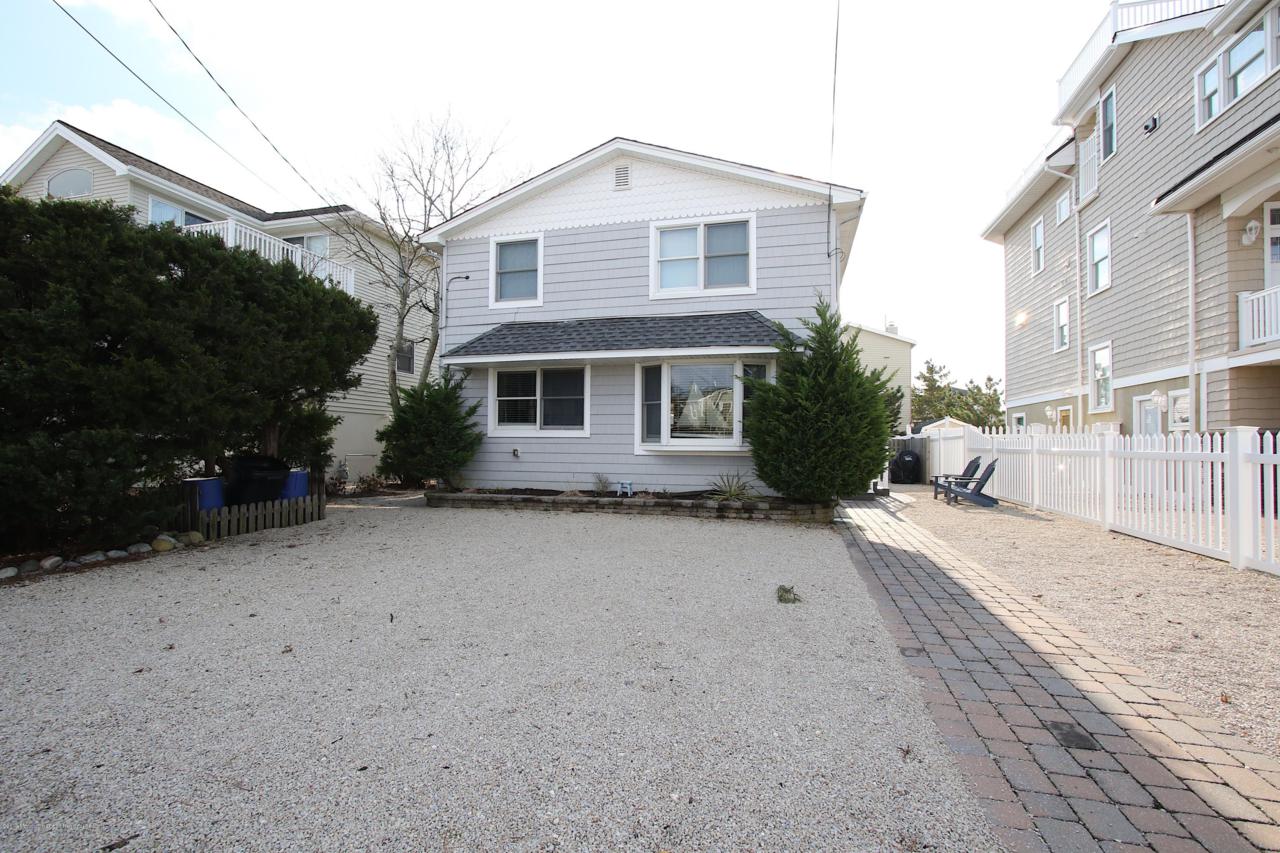 4 Lillie Avenue - Photo 1