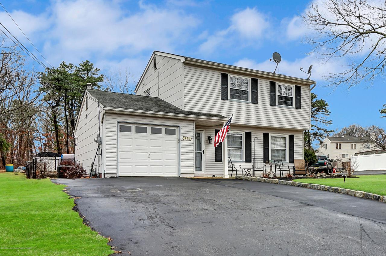 488 New York Avenue - Photo 1